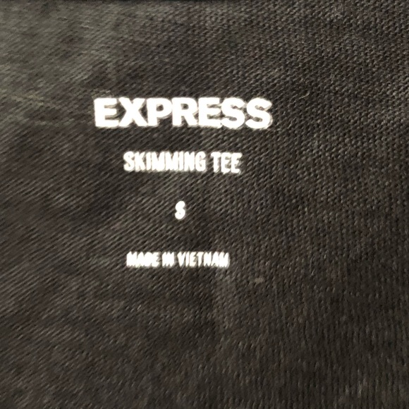 EXPRESS Skimming Scoop Neck black Tee short sleeves size S NWT - Picture 3 of 8